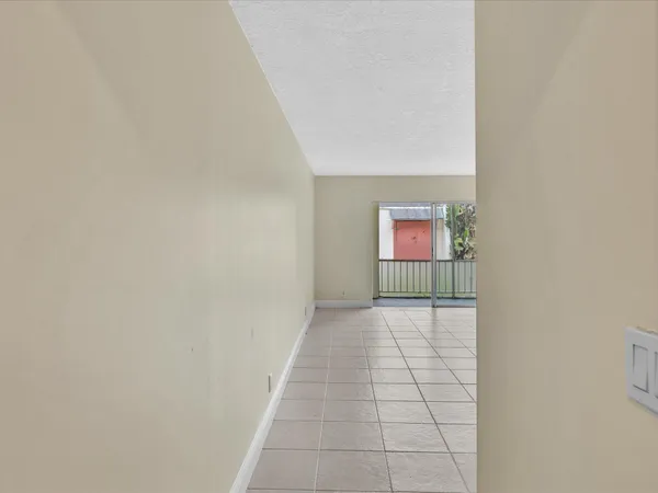 $2,300 | 644 Northwest 13th Street, Unit 160, Boca Raton, FL 33486