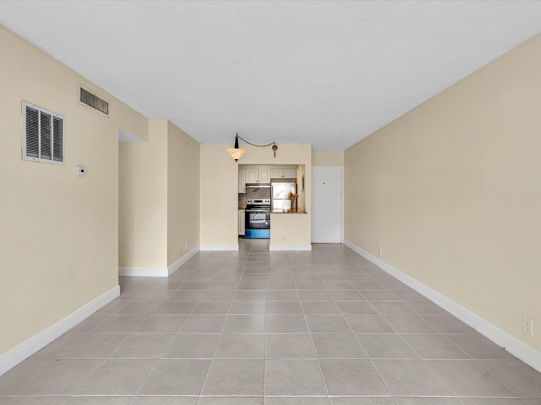 644 Northwest 13th Street, Unit 160 Boca Raton, FL 33486 - Photo 6 of 54 Entrance - Living Room