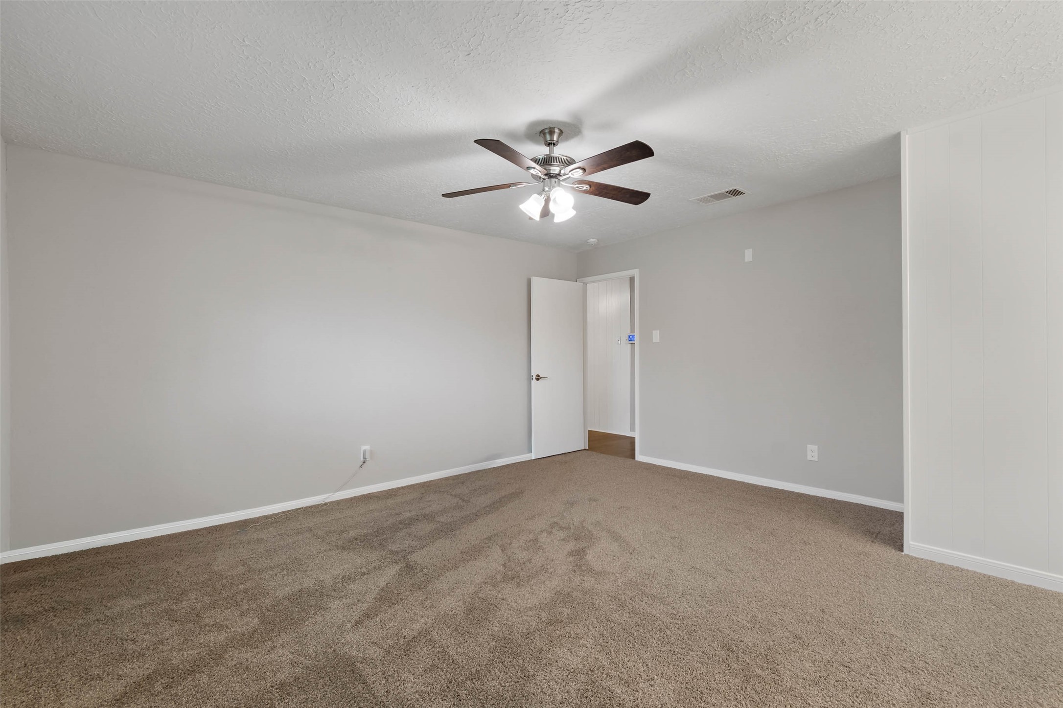 4302 Seneca Street Pasadena, TX 77504 - Photo 8 of 19 a view of an empty room
