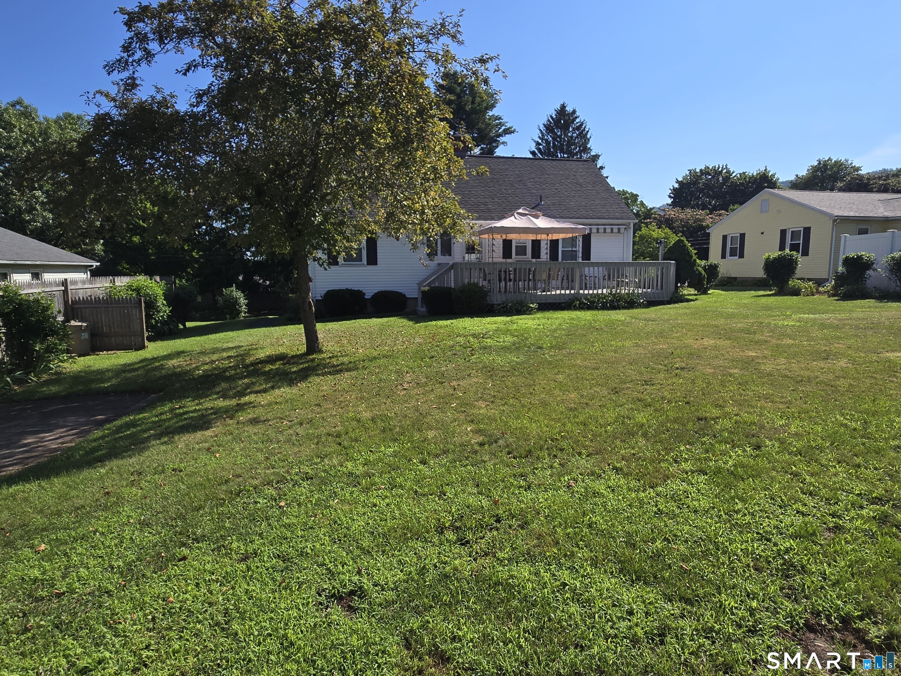 26 Russell Road Meriden, CT 06450 - Photo 24 of 36