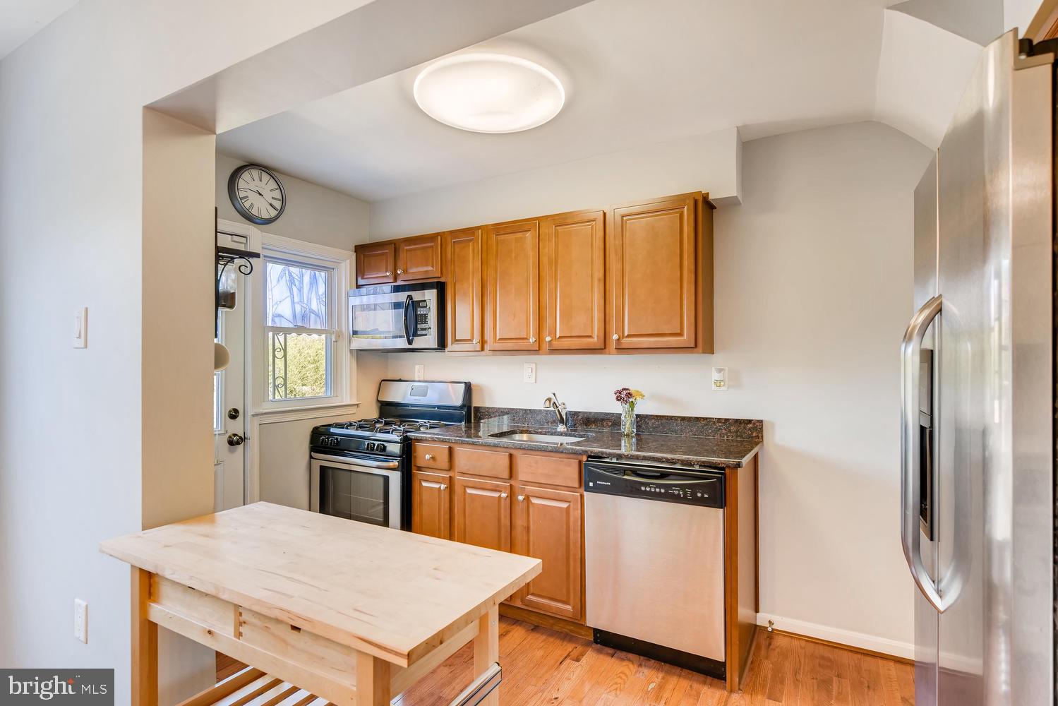 366 Grovethorn Road Baltimore, MD 21220 - Photo 3 of 26