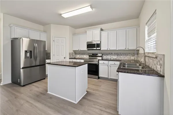 $2,500 | 1805 Liberty Parkway Northwest, Atlanta, GA 30318