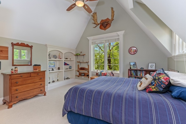 1351 Edgewood Road Lake Forest, IL 60045 - Photo 14 of 30 a bed room with a bed and a two chair