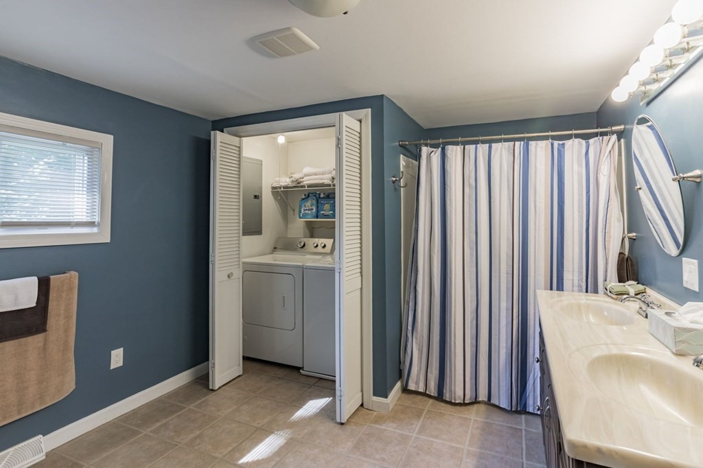 841 R Nashua Road Dracut, MA 01826 - Photo 13 of 24 Gallery Image 13