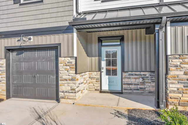 $229,900 | 404 Belgrove Way, Easley, SC 29640