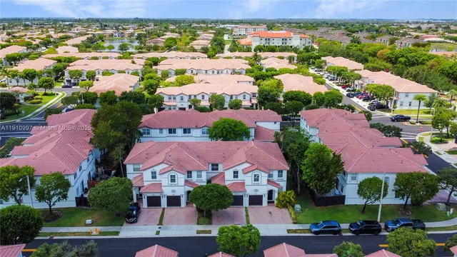 $675,000 | 8144 Northwest 107th Path, Doral, FL 33178