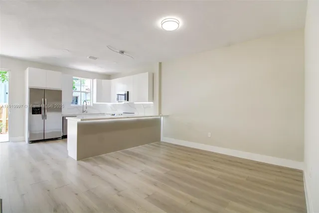 $675,000 | 8144 Northwest 107th Path, Doral, FL 33178