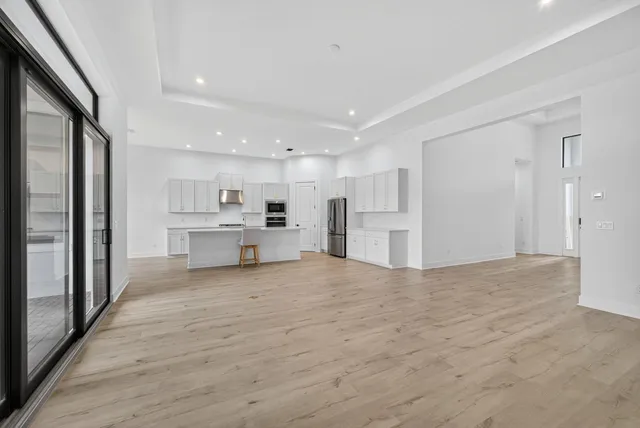 $5,500 | 9512 St Germain Drive, Palm Beach Gardens, FL 33412