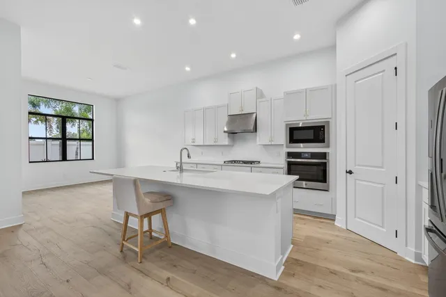 $5,500 | 9512 St Germain Drive, Palm Beach Gardens, FL 33412