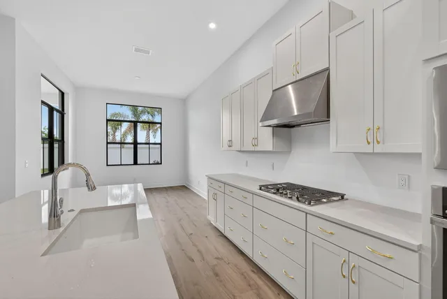 $5,500 | 9512 St Germain Drive, Palm Beach Gardens, FL 33412