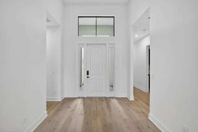 $5,500 | 9512 St Germain Drive, Palm Beach Gardens, FL 33412