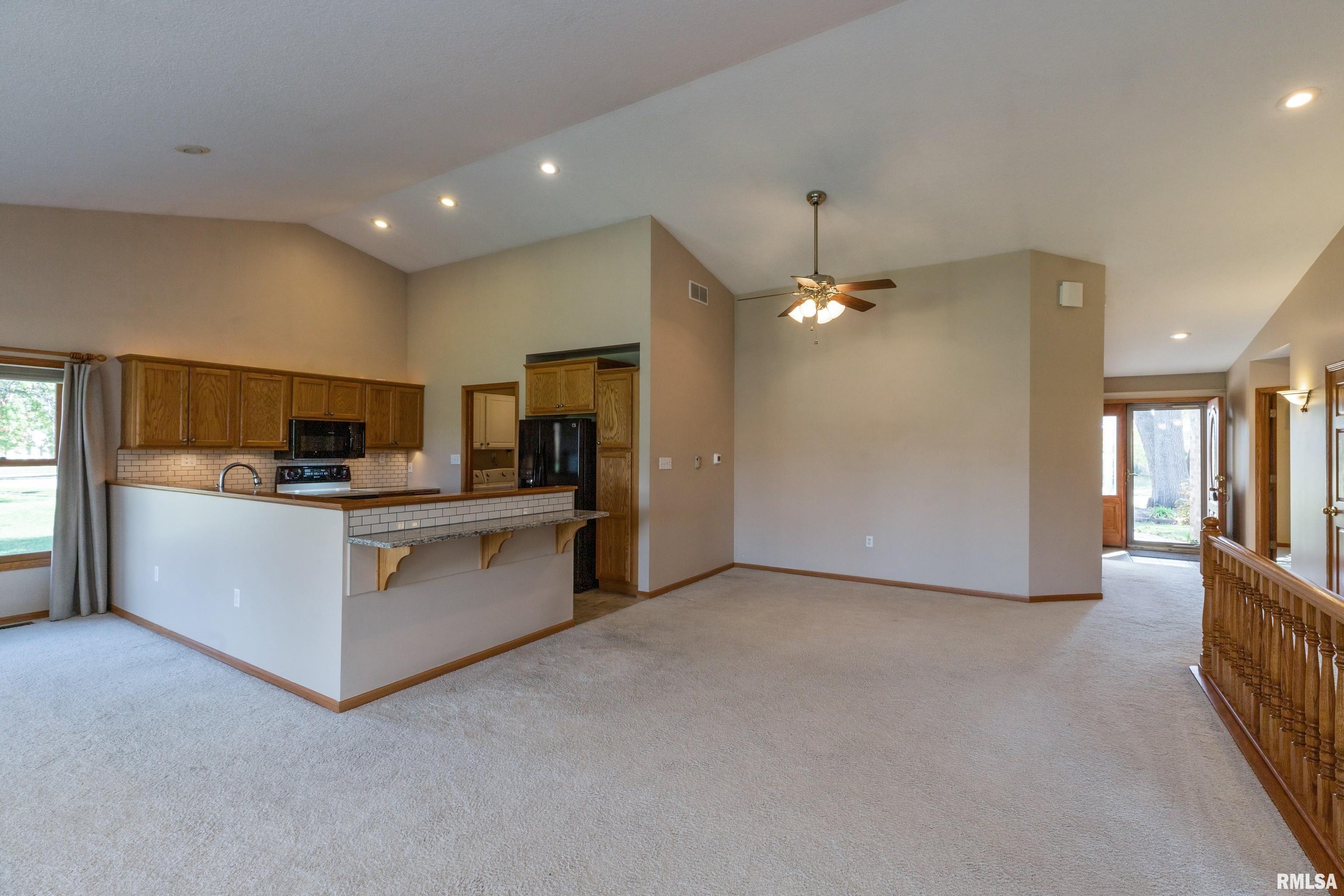 1318 Springbrook Lane DeWitt, IA 52742 - Photo 12 of 32 Gallery Image 12