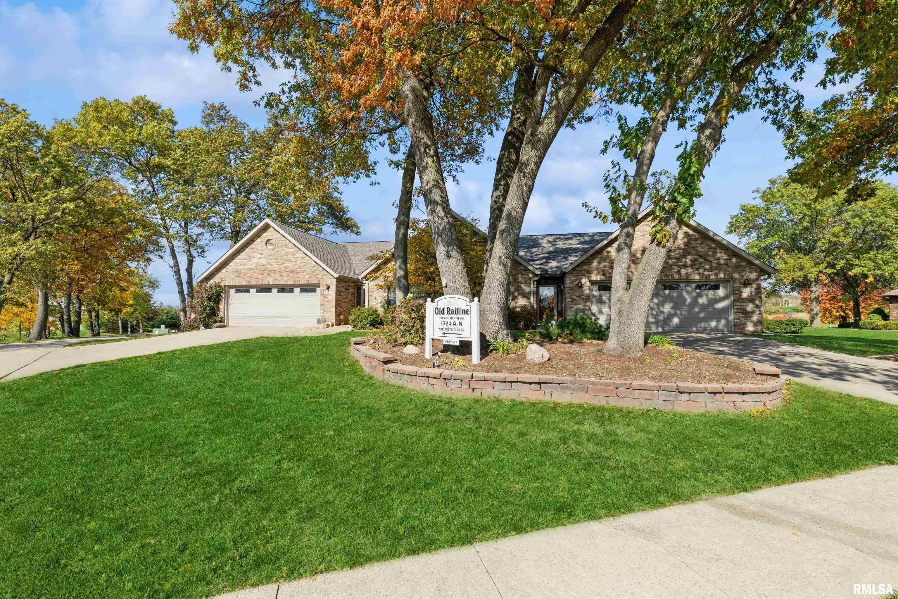 1318 Springbrook Lane DeWitt, IA 52742 - Photo 3 of 32 Gallery Image 3