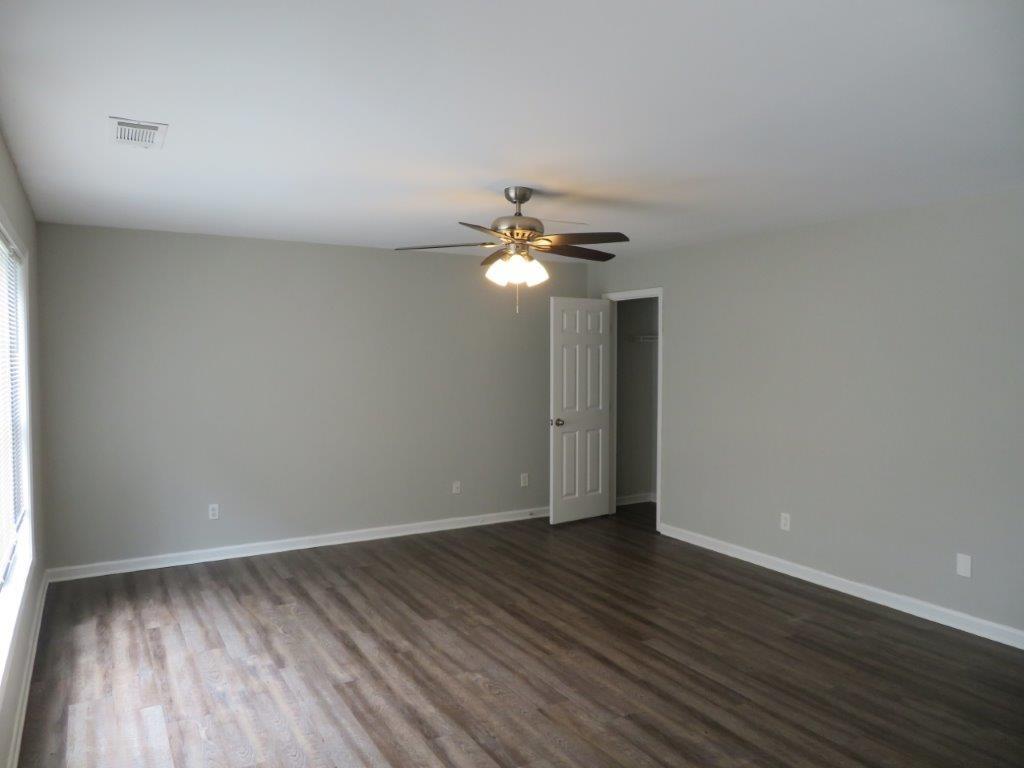 560 Manning Road Southwest Marietta, GA 30064 - Photo 3 of 23