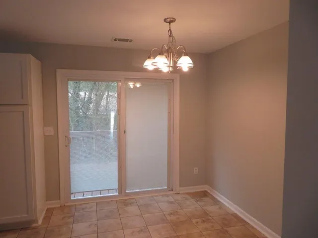 $290,700 | 560 Manning Road Southwest, Marietta, GA 30064