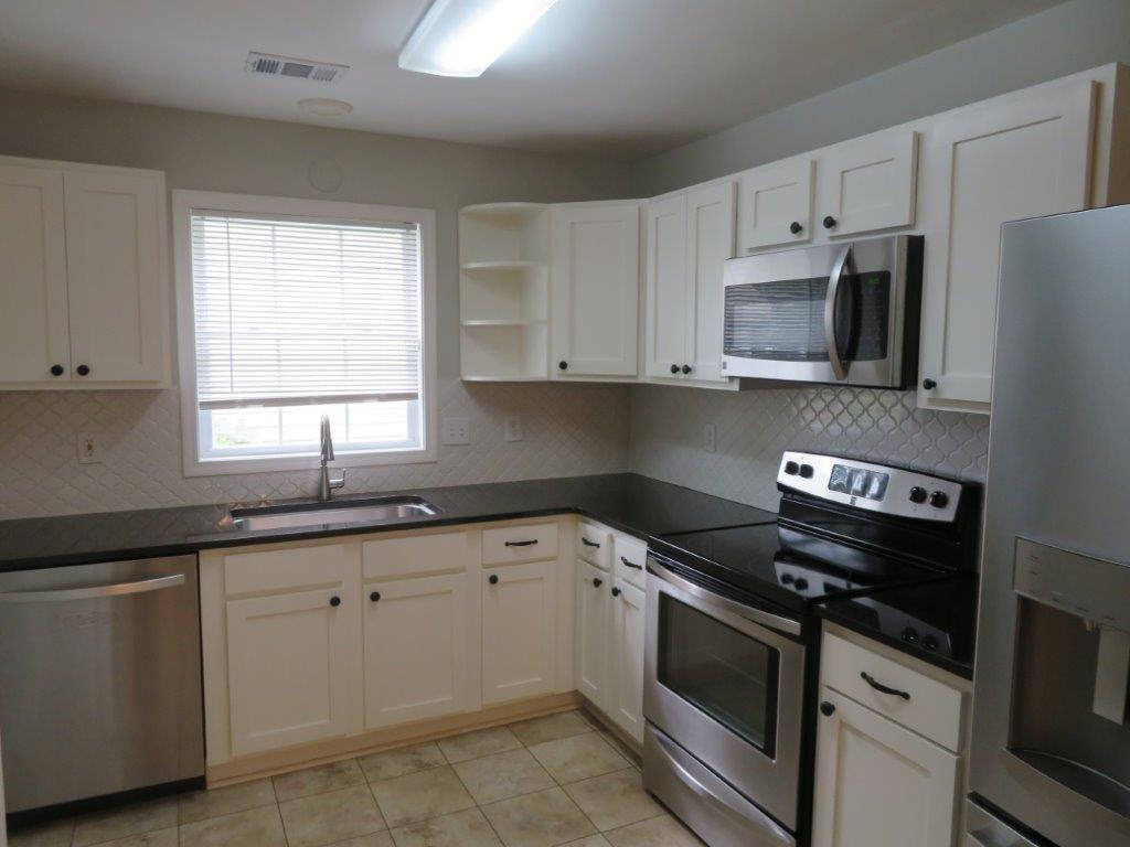 560 Manning Road Southwest Marietta, GA 30064 - Photo 9 of 23