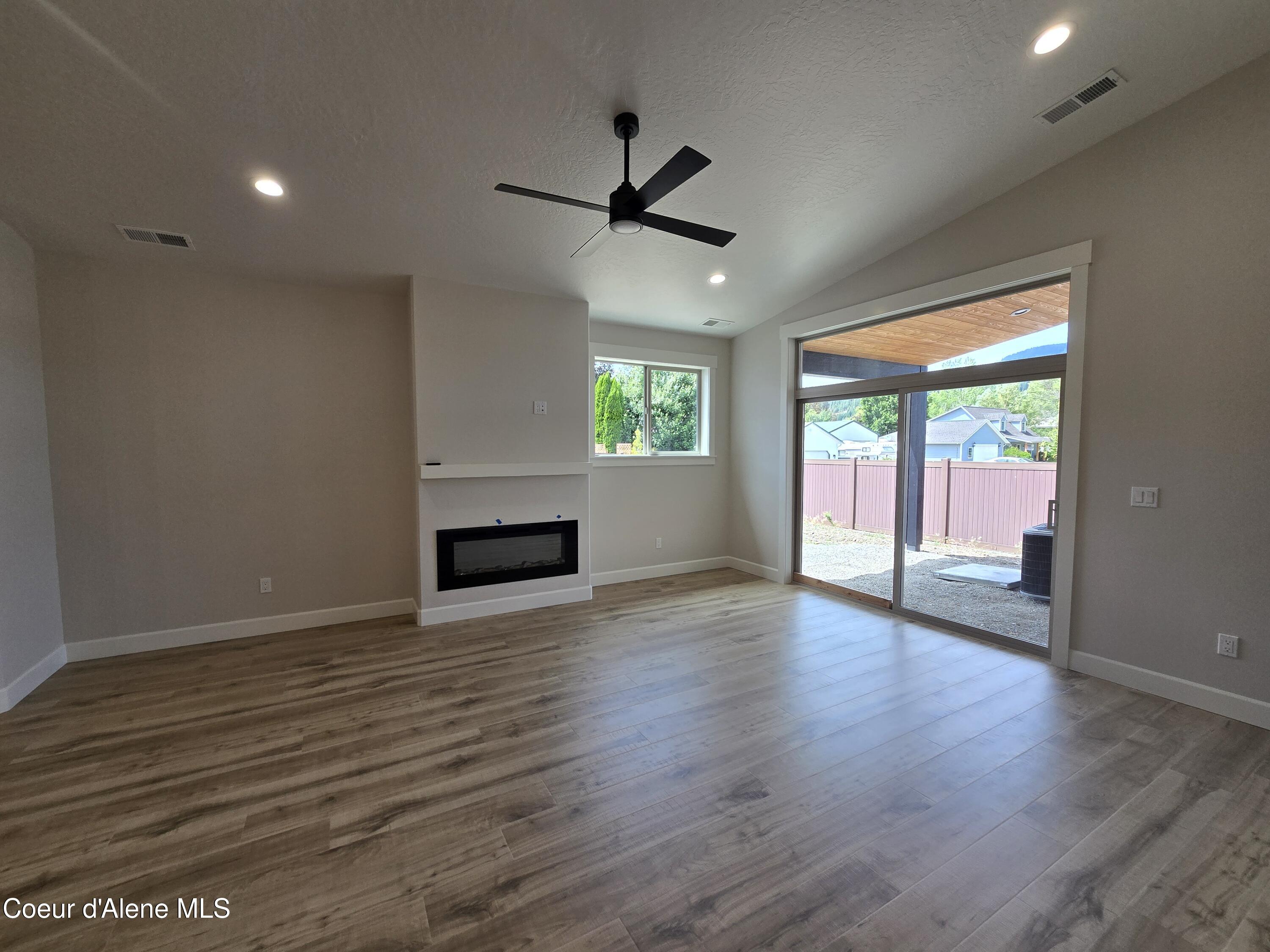 13944 Rainier Loop Rathdrum, ID 83858 - Photo 16 of 24 1000015152