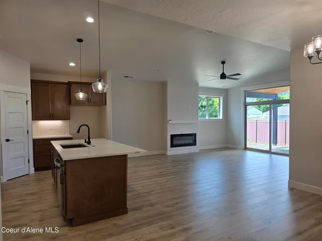 $735,000 | 13944 Rainier Loop, Rathdrum, ID 83858