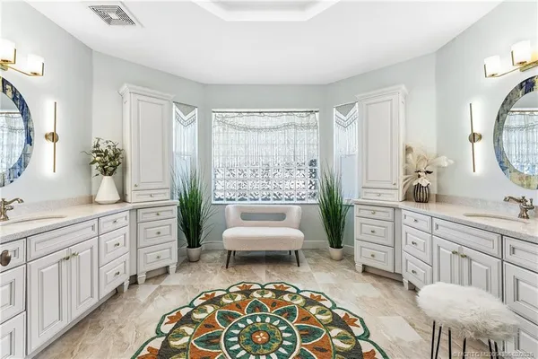 $945,000 | 6919 Southeast Sleepy Hollow Lane, Stuart, FL 34997