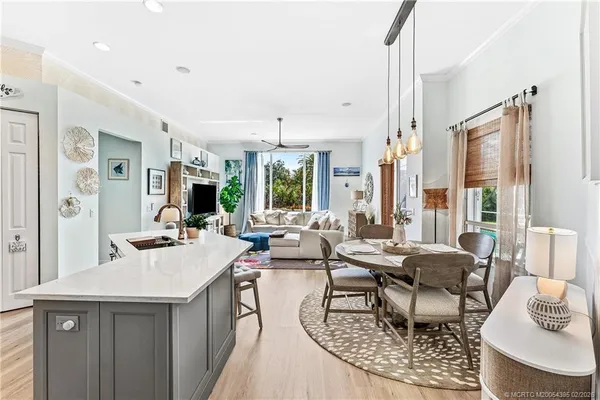 $945,000 | 6919 Southeast Sleepy Hollow Lane, Stuart, FL 34997