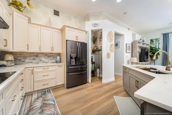 $945,000 | 6919 Southeast Sleepy Hollow Lane, Stuart, FL 34997