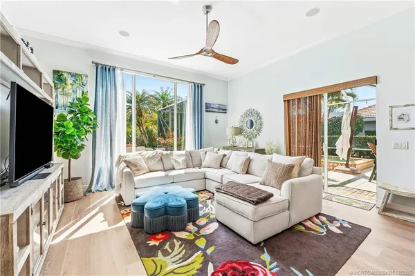 $945,000 | 6919 Southeast Sleepy Hollow Lane, Stuart, FL 34997