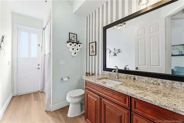 $945,000 | 6919 Southeast Sleepy Hollow Lane, Stuart, FL 34997