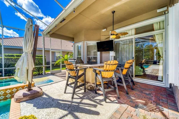 $945,000 | 6919 Southeast Sleepy Hollow Lane, Stuart, FL 34997