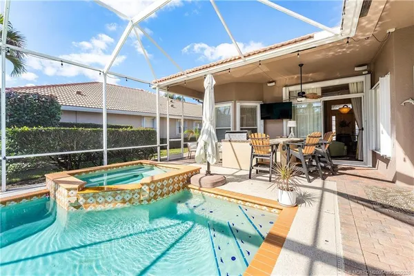 $945,000 | 6919 Southeast Sleepy Hollow Lane, Stuart, FL 34997