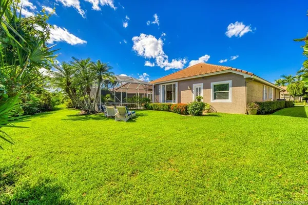 $945,000 | 6919 Southeast Sleepy Hollow Lane, Stuart, FL 34997