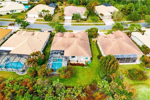 $945,000 | 6919 Southeast Sleepy Hollow Lane, Stuart, FL 34997