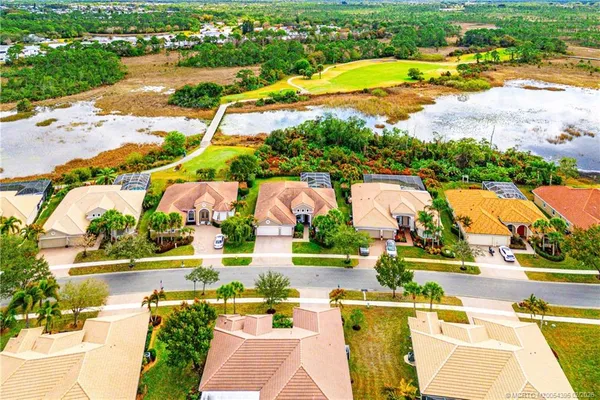 $945,000 | 6919 Southeast Sleepy Hollow Lane, Stuart, FL 34997