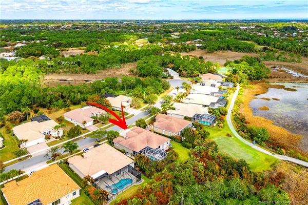 $945,000 | 6919 Southeast Sleepy Hollow Lane, Stuart, FL 34997