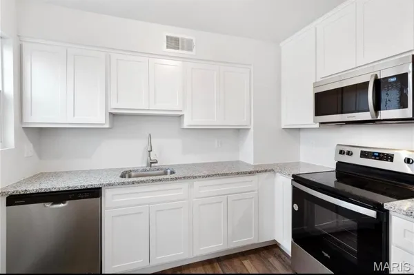 $1,500 | 6905 Colonial Woods Drive, Unit 2, St. Louis, MO 63129