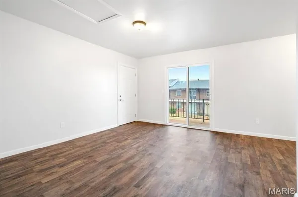 $1,500 | 6905 Colonial Woods Drive, Unit 2, St. Louis, MO 63129