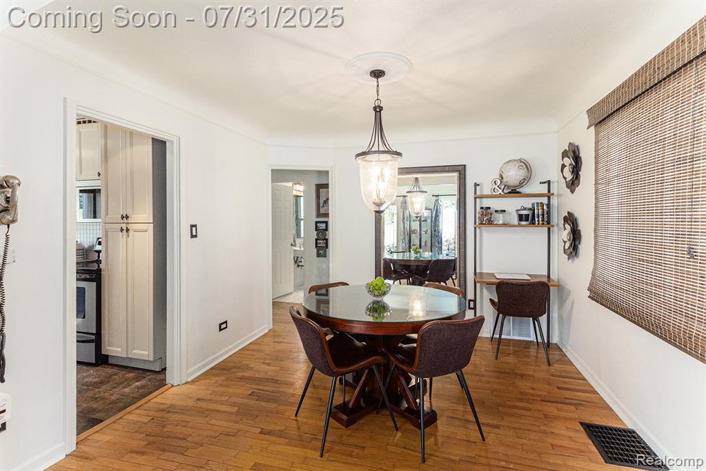 1012 State Road Fenton, MI 48430 - Photo 8 of 23