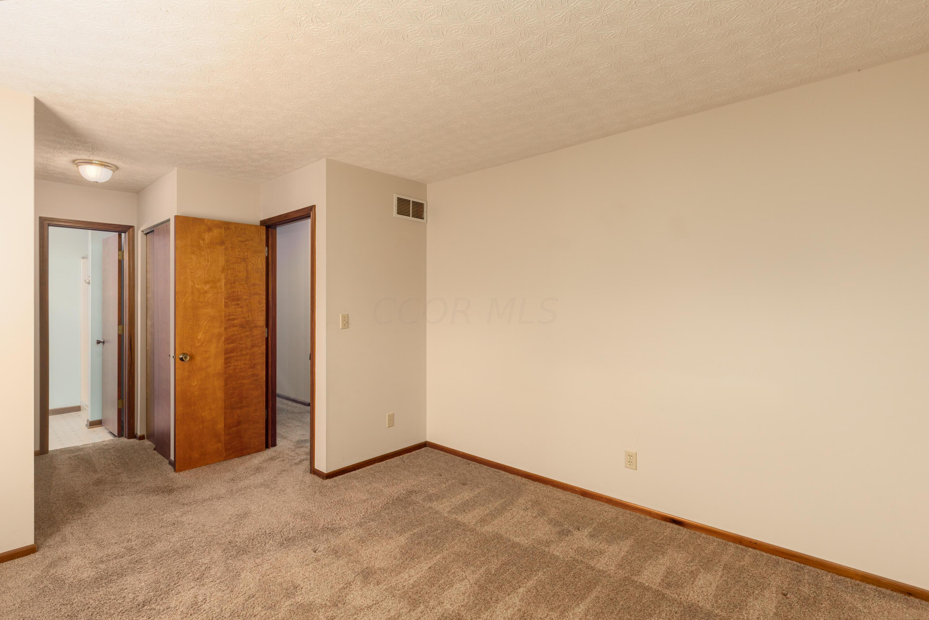 211 West Old Powell Road Powell, OH 43065 - Photo 25 of 72 Welcome Home! 211 W. Old Powell Rd., Powell, OH 43065