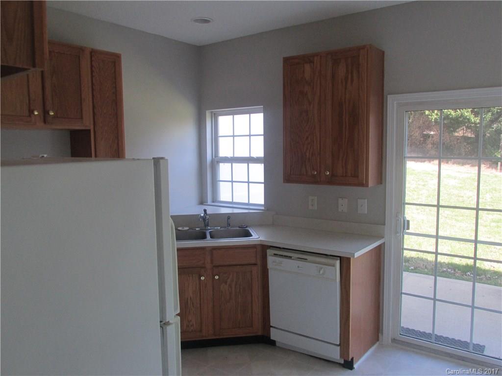 3406 Summerfield Ridge Lane Matthews, NC 28105 - Photo 6 of 8