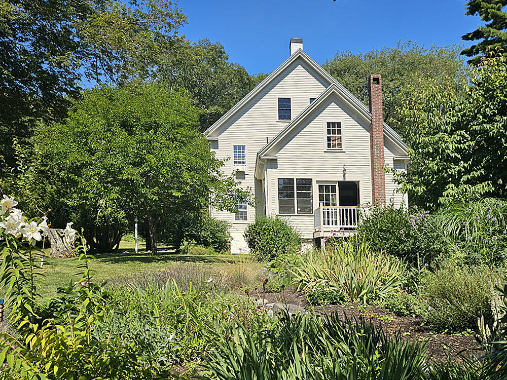 608 River Road Newcastle, ME 04553 - Photo 8 of 102 Stunning Mture Gardens