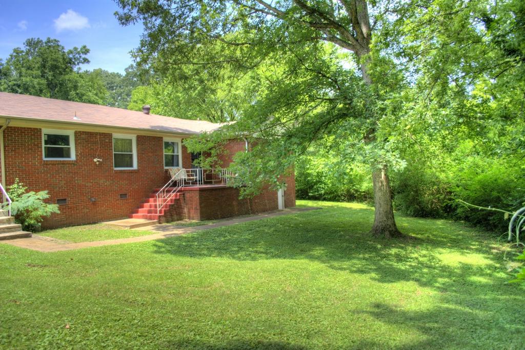 426 Talley Road Chattanooga, TN 37411 - Photo 17 of 41 DSC_0037_8_9 (1024x682)