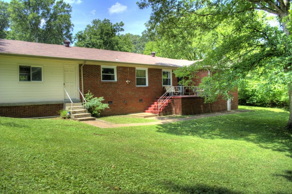 426 Talley Road Chattanooga, TN 37411 - Photo 18 of 41 DSC_0040_1_2 (1024x682)