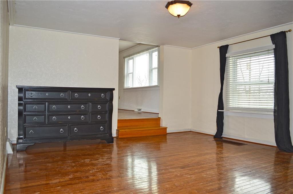 905 Deerfield Road Washington, PA 15301 - Photo 5 of 23