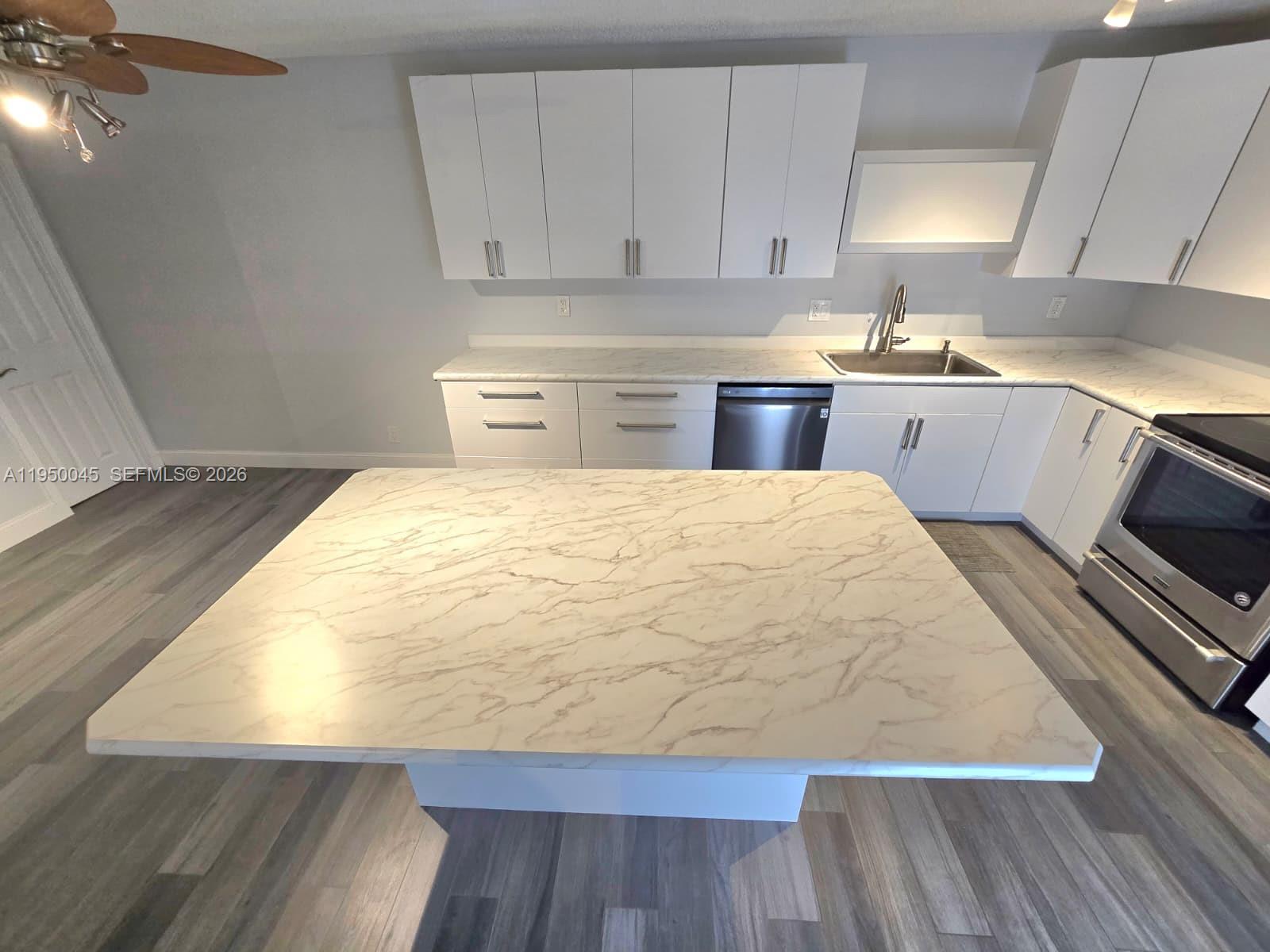 2080 Southwest 90th Avenue, Unit C13 Davie, FL 33324 - Photo 23 of 77