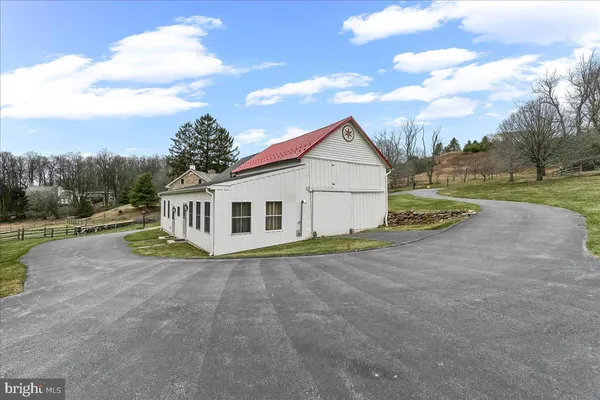 $2,200,000 | 2563 Veronica Drive, Chester Springs, PA 19425