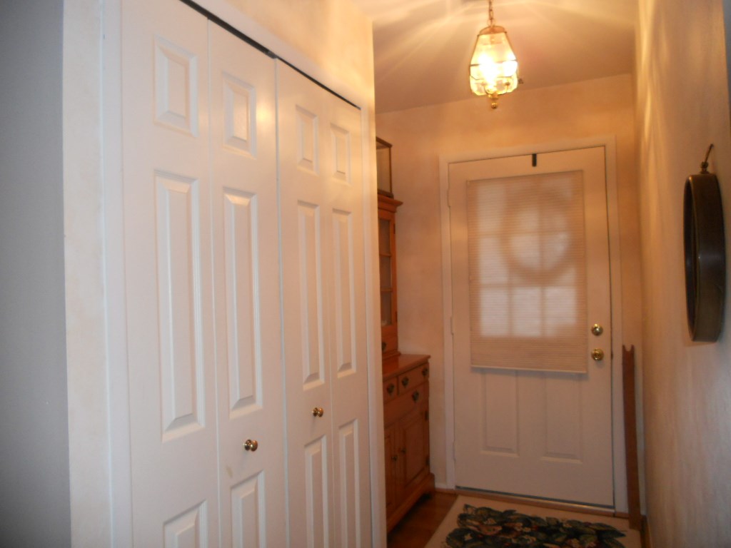 34525 Mulvey Road Fraser, MI 48026 - Photo 2 of 21 31279318-1.JPG