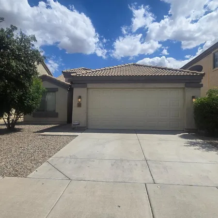 $2,000 | 3411 West Sunland Avenue, Phoenix, AZ 85041
