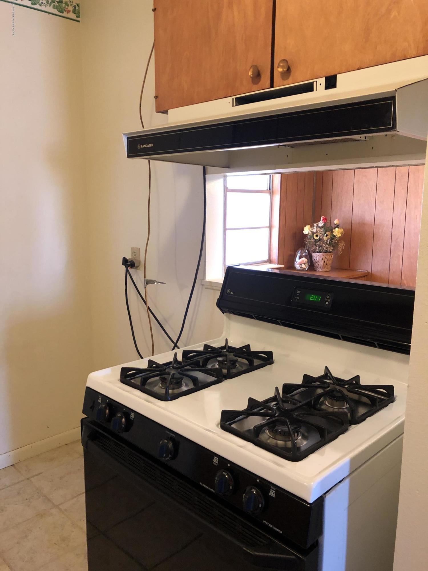 2409 Darrell Avenue Amarillo, TX 79110 - Photo 16 of 26 kitchen 2
