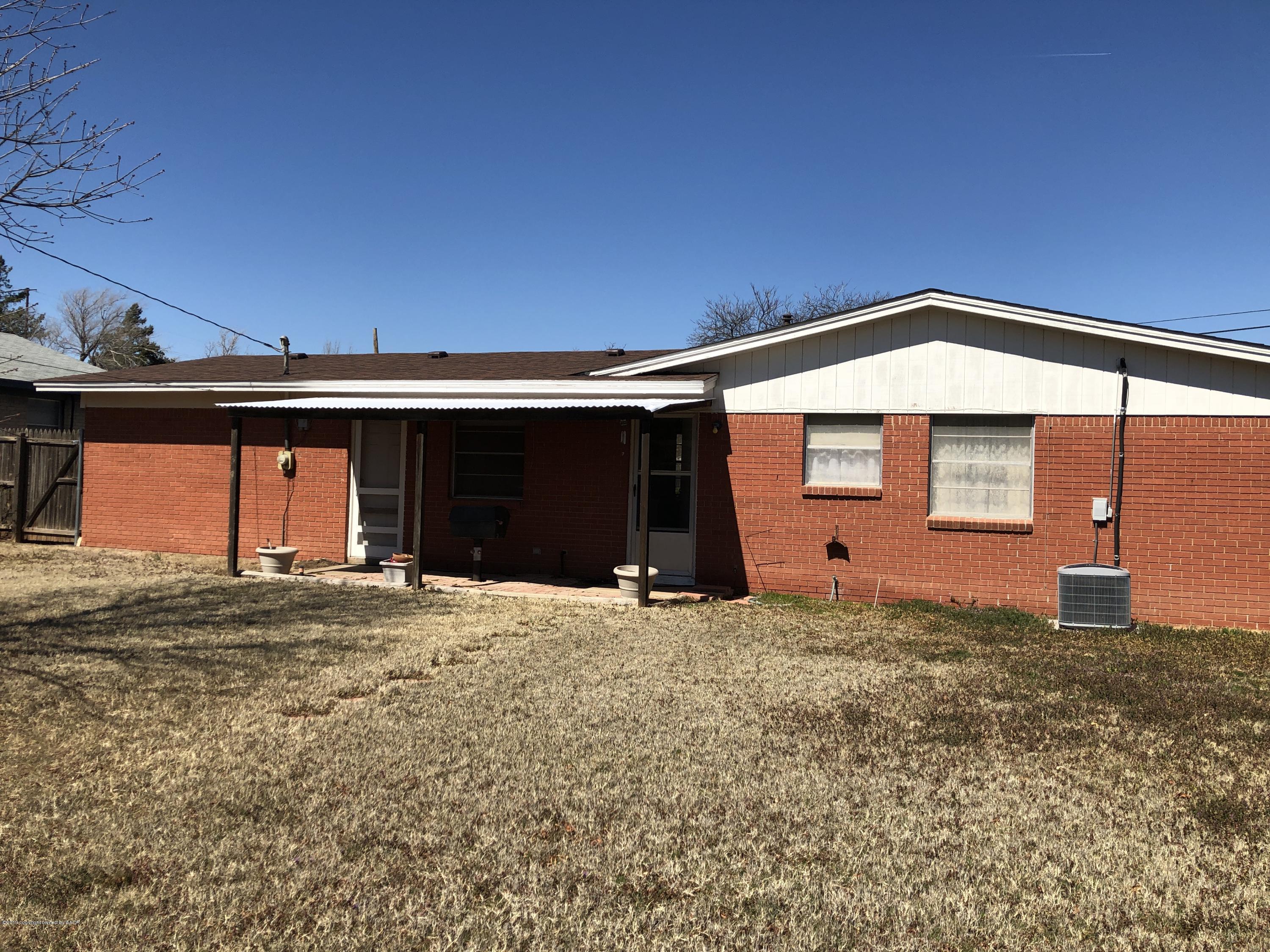 2409 Darrell Avenue Amarillo, TX 79110 - Photo 24 of 26 back yard 2