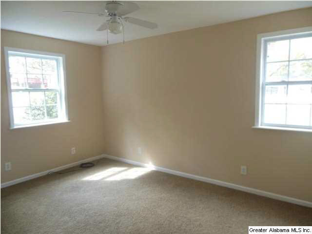 581 Seminole Circle Fairfield, AL 35064 - Photo 11 of 17