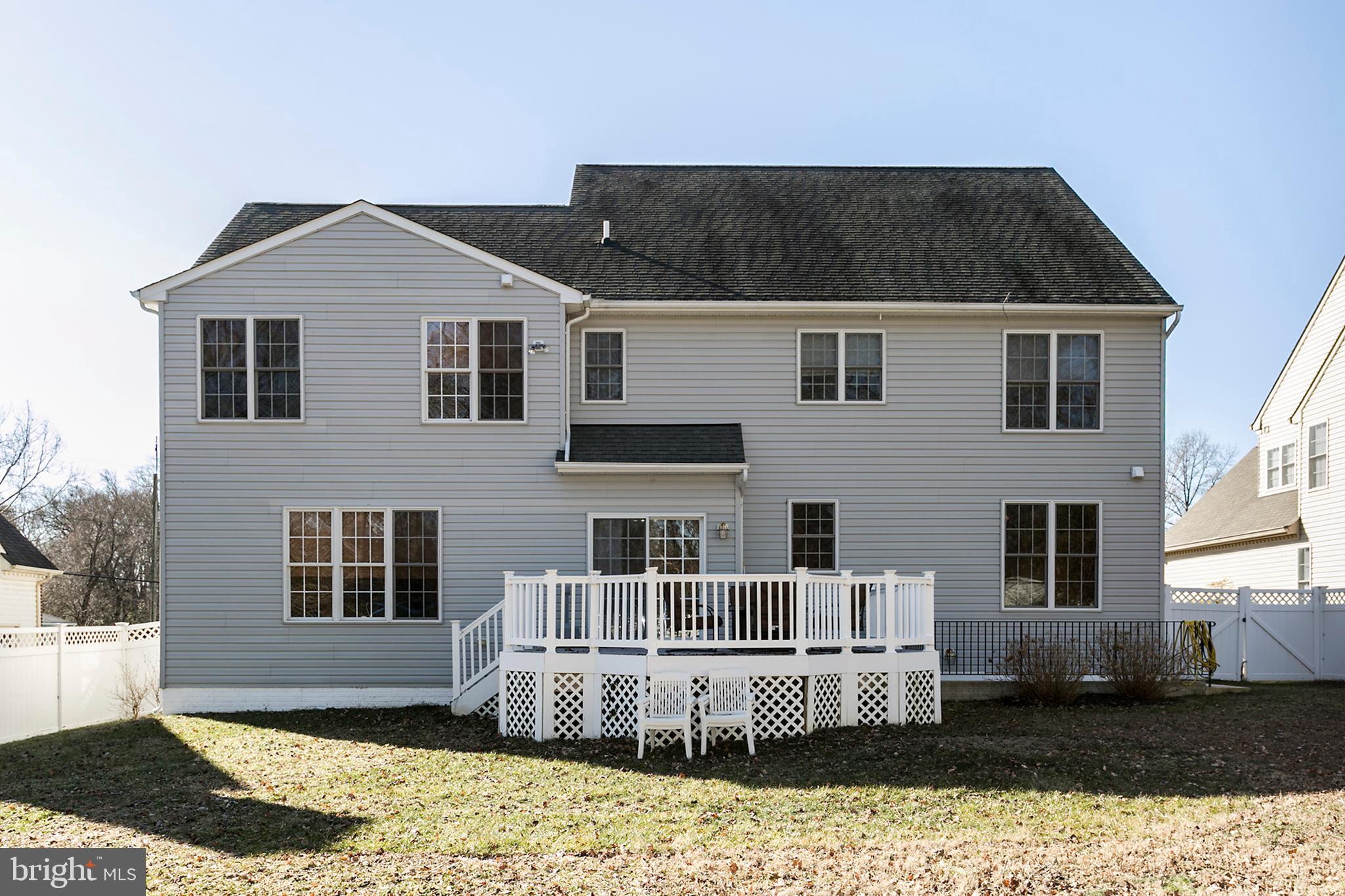13 Johnson Road Pasadena, MD 21122 - Photo 22 of 28 Back of home with deck.